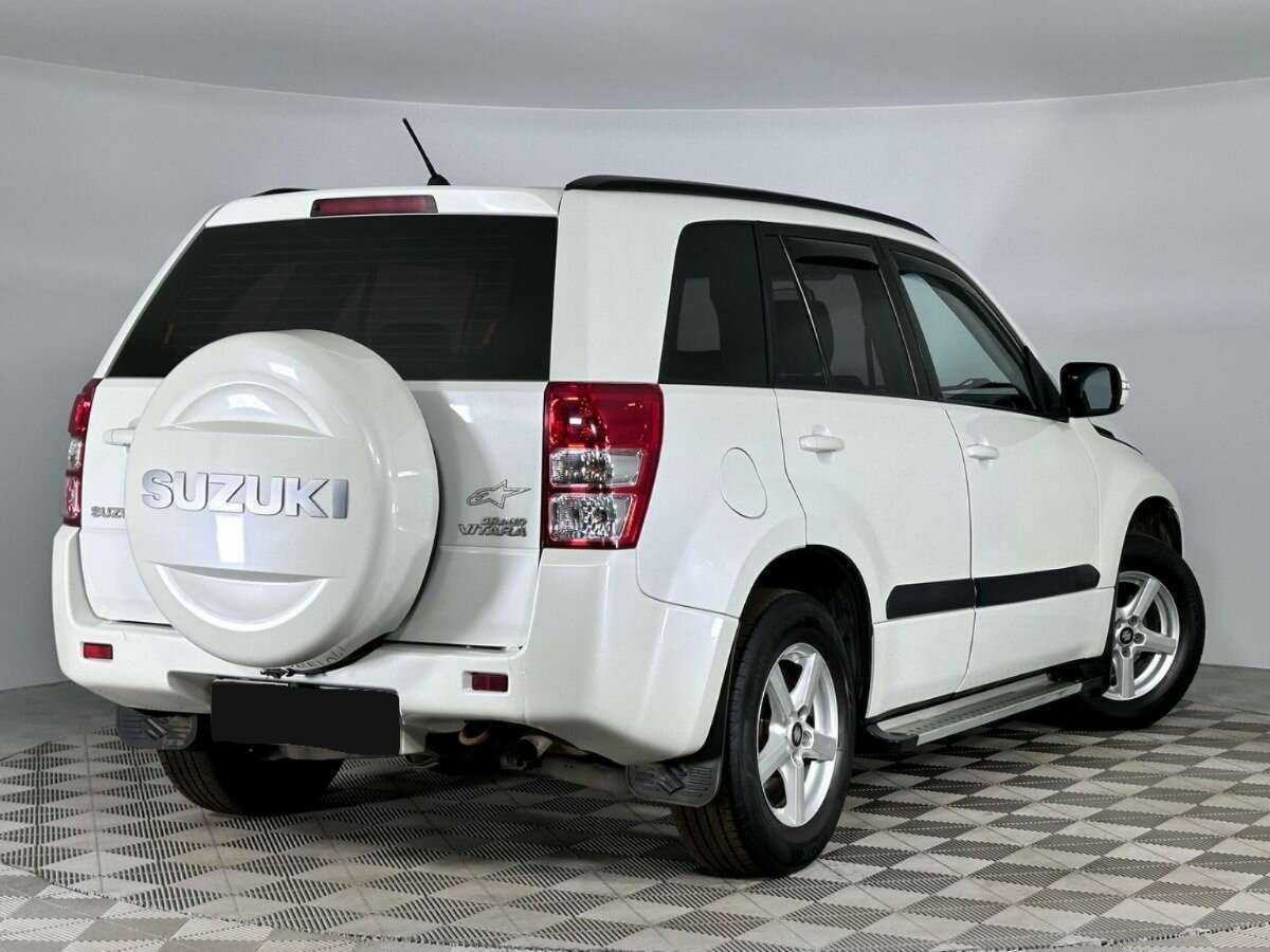 Suzuki Grand Vitara с пробегом — 2011 год. Фото: #1