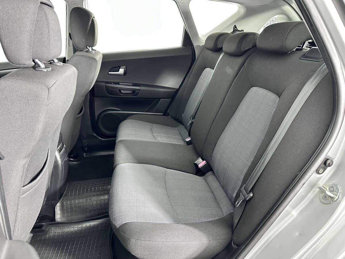 Kia Ceed с пробегом — 2010 год. Фото: #13