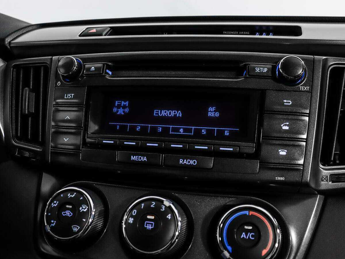 Toyota RAV4 с пробегом — 2013 год. Фото: #12