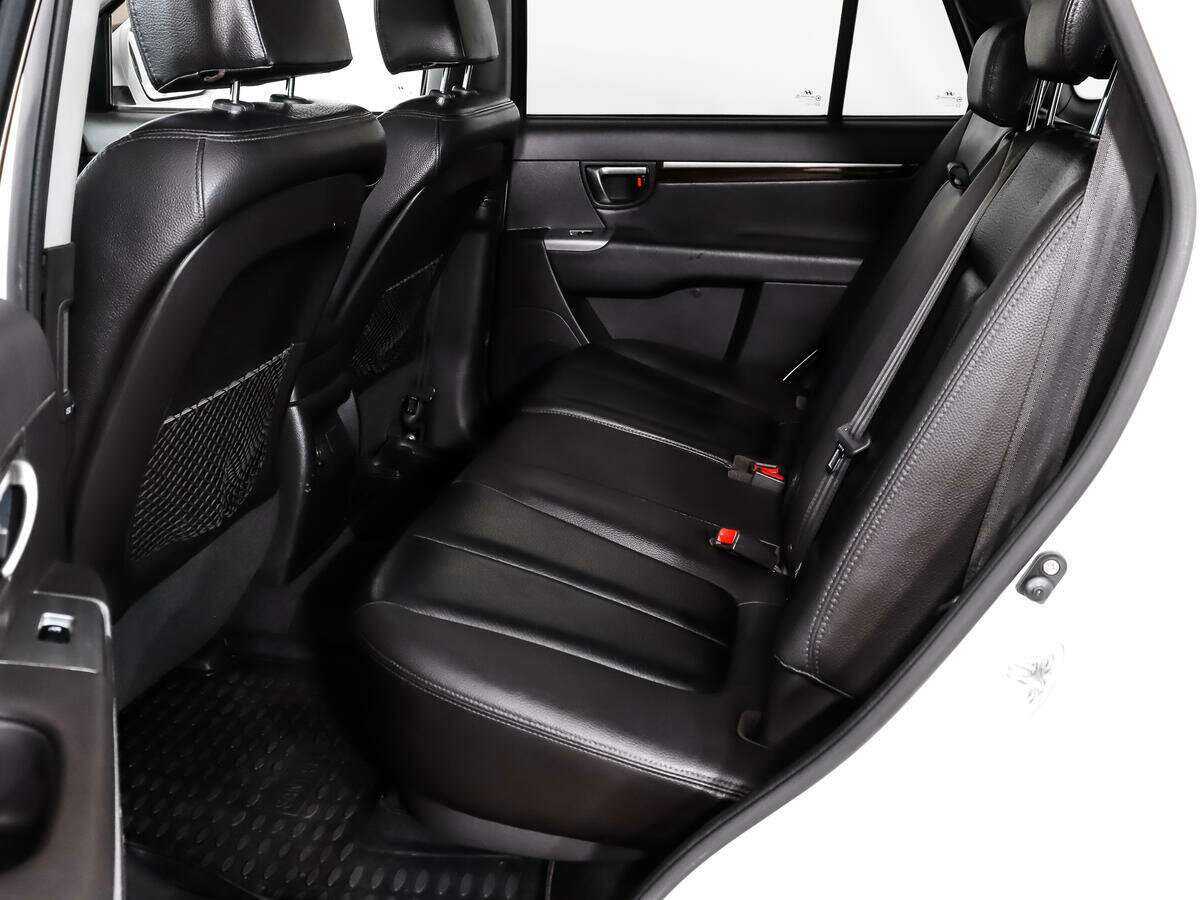 Hyundai Santa Fe с пробегом — 2010 год. Фото: #11