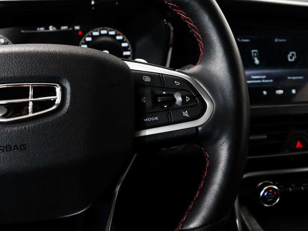 Geely Tugella с пробегом — 2022 год. Фото: #21