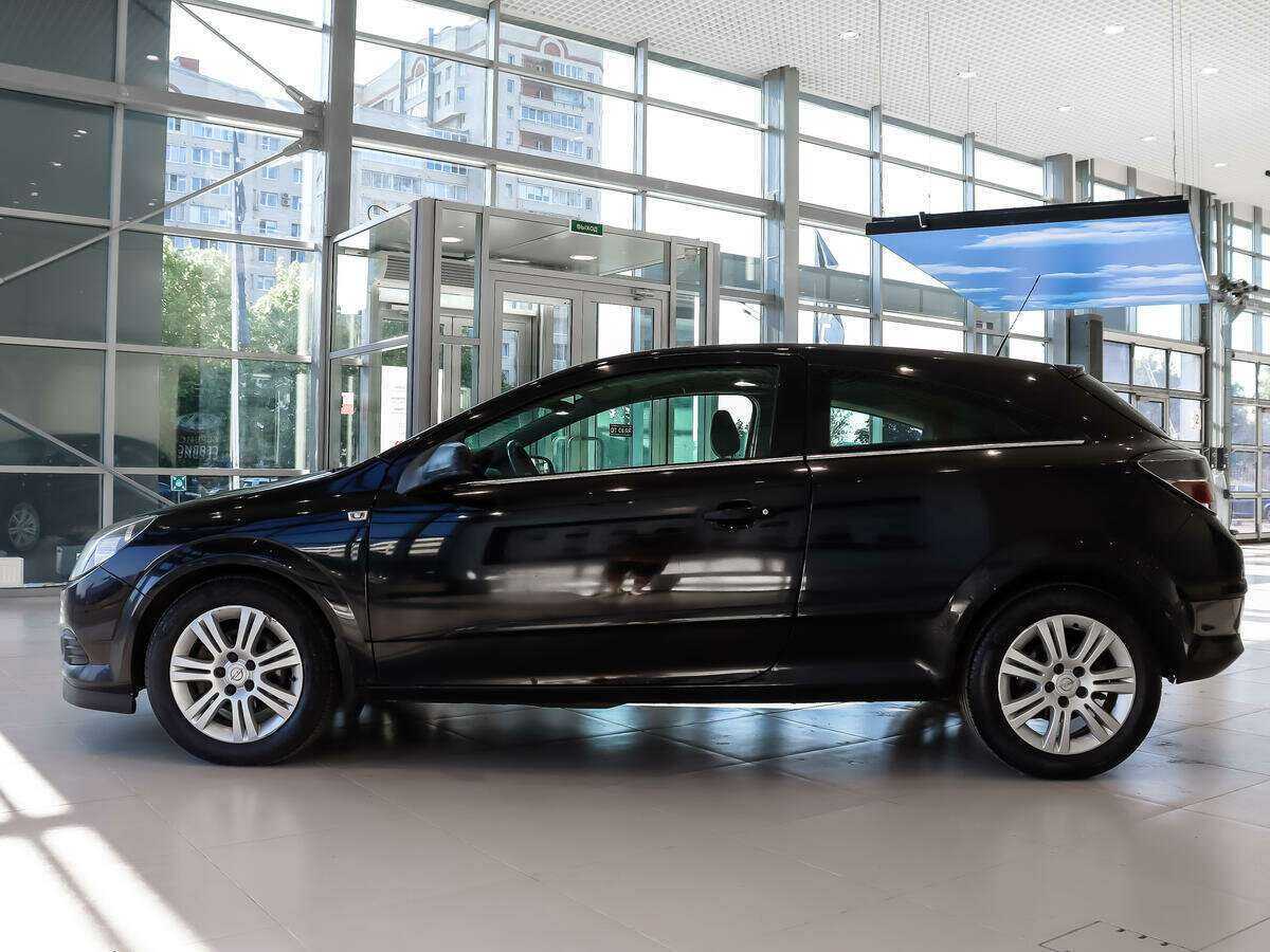 Opel Astra с пробегом — 2008 год. Фото: #3