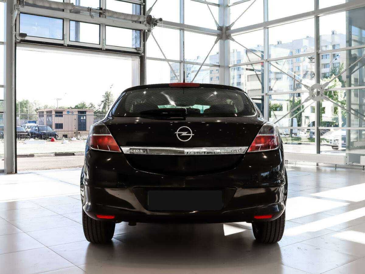 Opel Astra с пробегом — 2008 год. Фото: #5