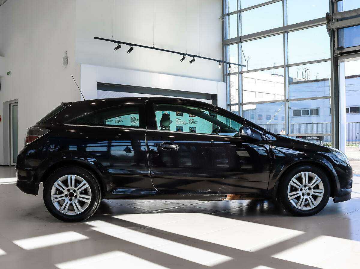 Opel Astra с пробегом — 2008 год. Фото: #7