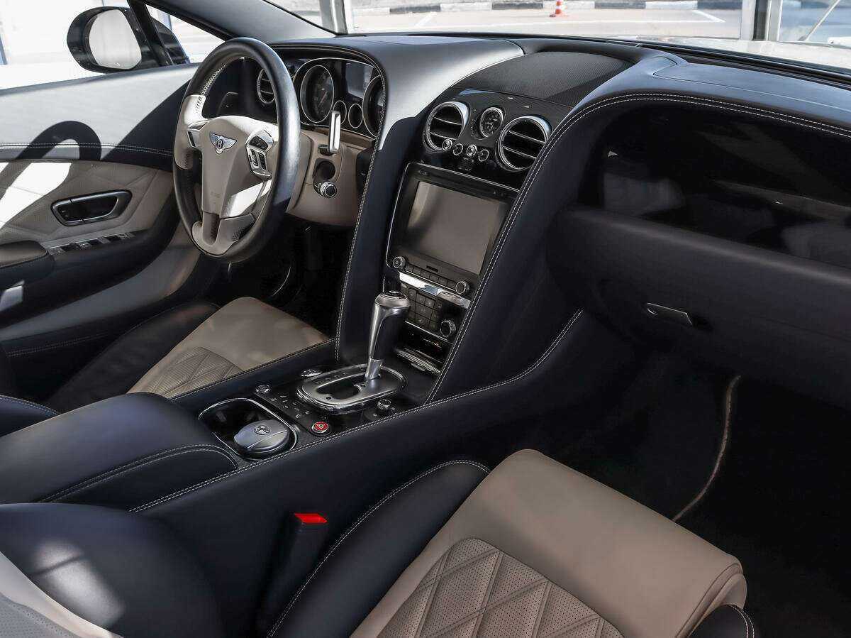 Bentley Continental GT с пробегом — 2014 год. Фото: #9