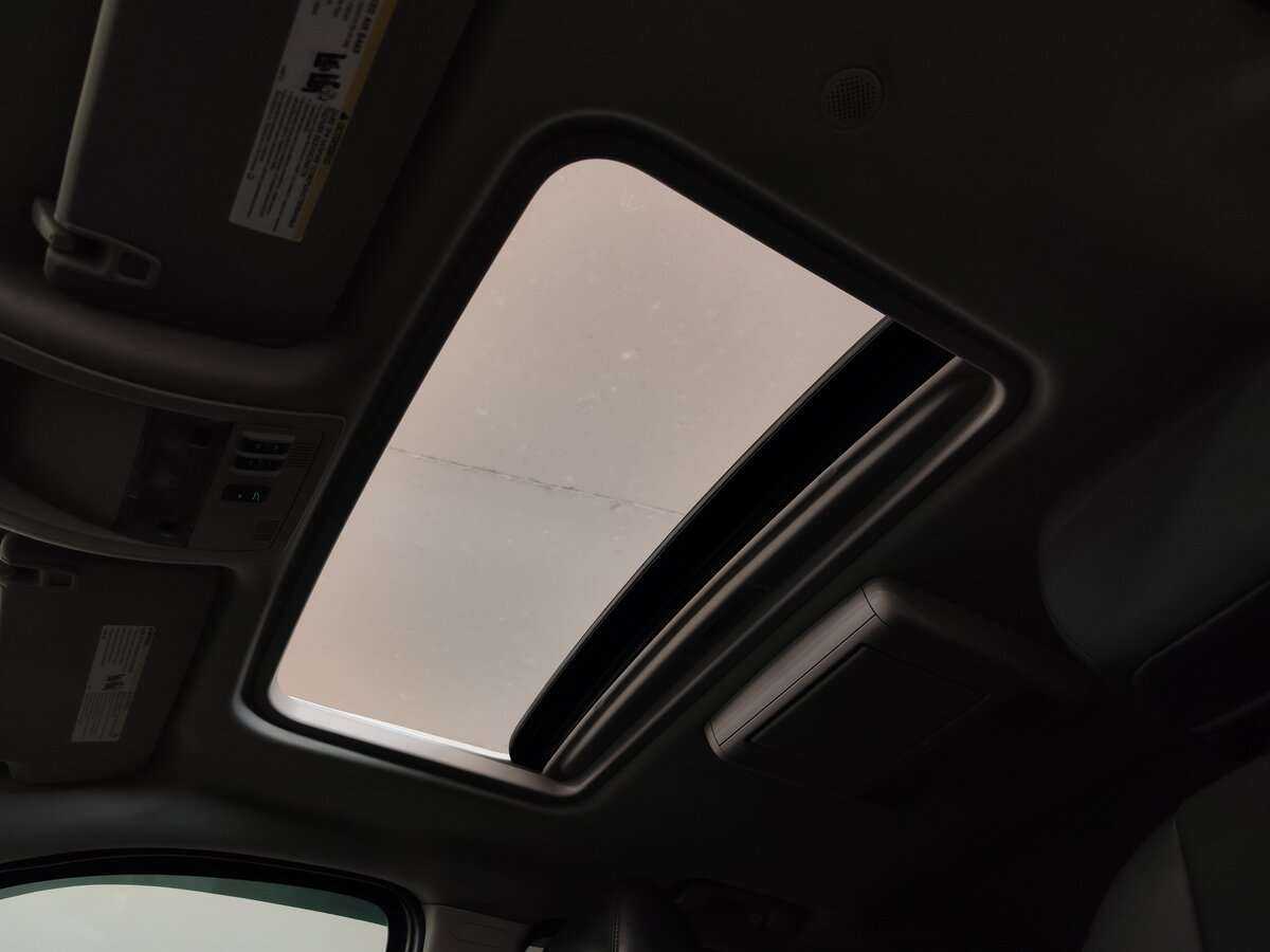 Chevrolet Tahoe с пробегом — 2012 год. Фото: #10