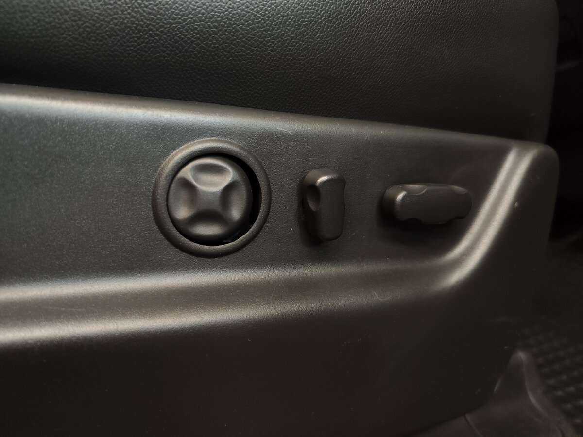 Chevrolet Tahoe с пробегом — 2012 год. Фото: #18