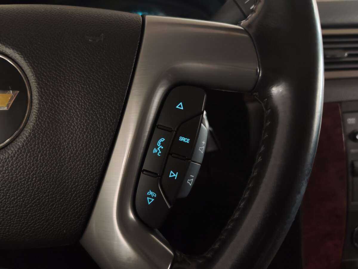 Chevrolet Tahoe с пробегом — 2012 год. Фото: #24