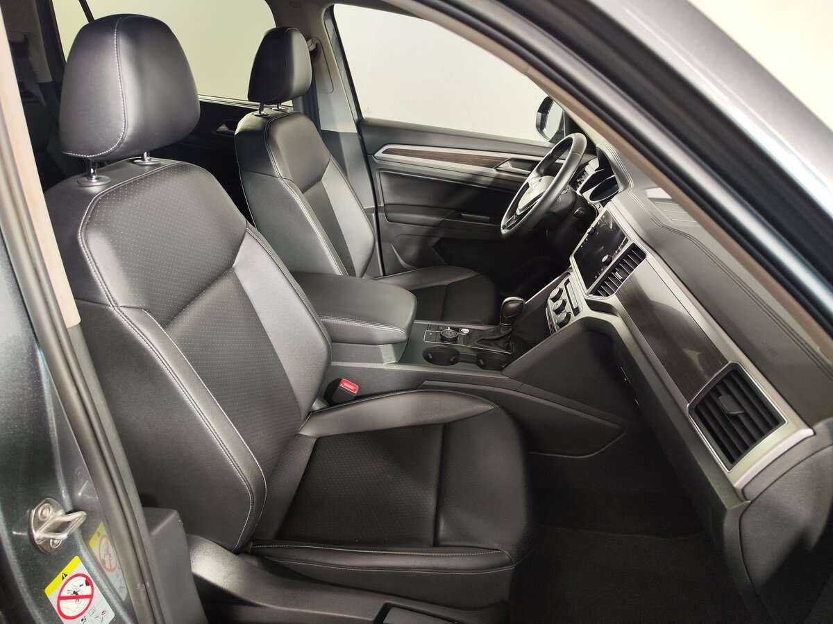 Volkswagen Teramont с пробегом — 2018 год. Фото: #9