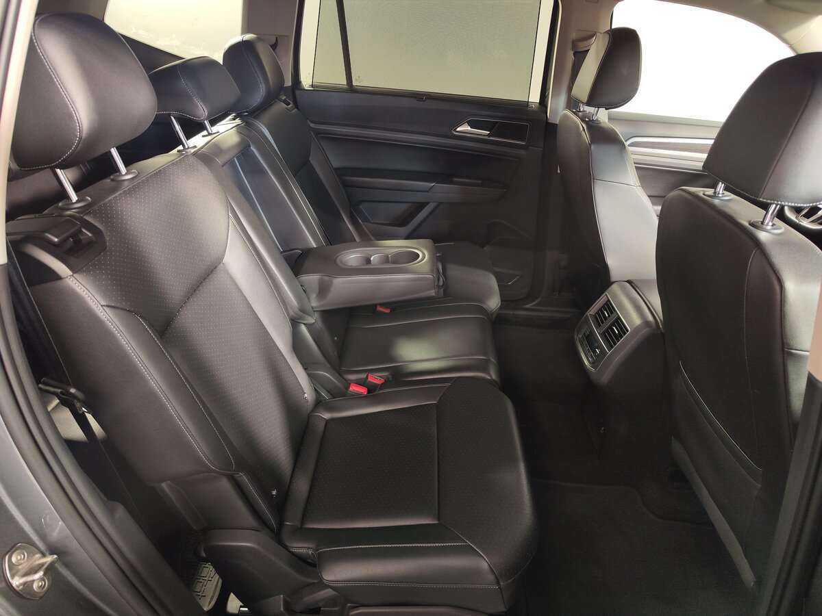 Volkswagen Teramont с пробегом — 2018 год. Фото: #10