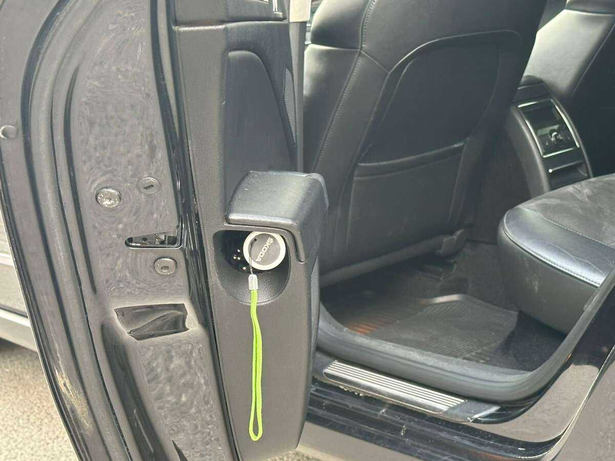 Skoda Superb с пробегом — 2010 год. Фото: #18