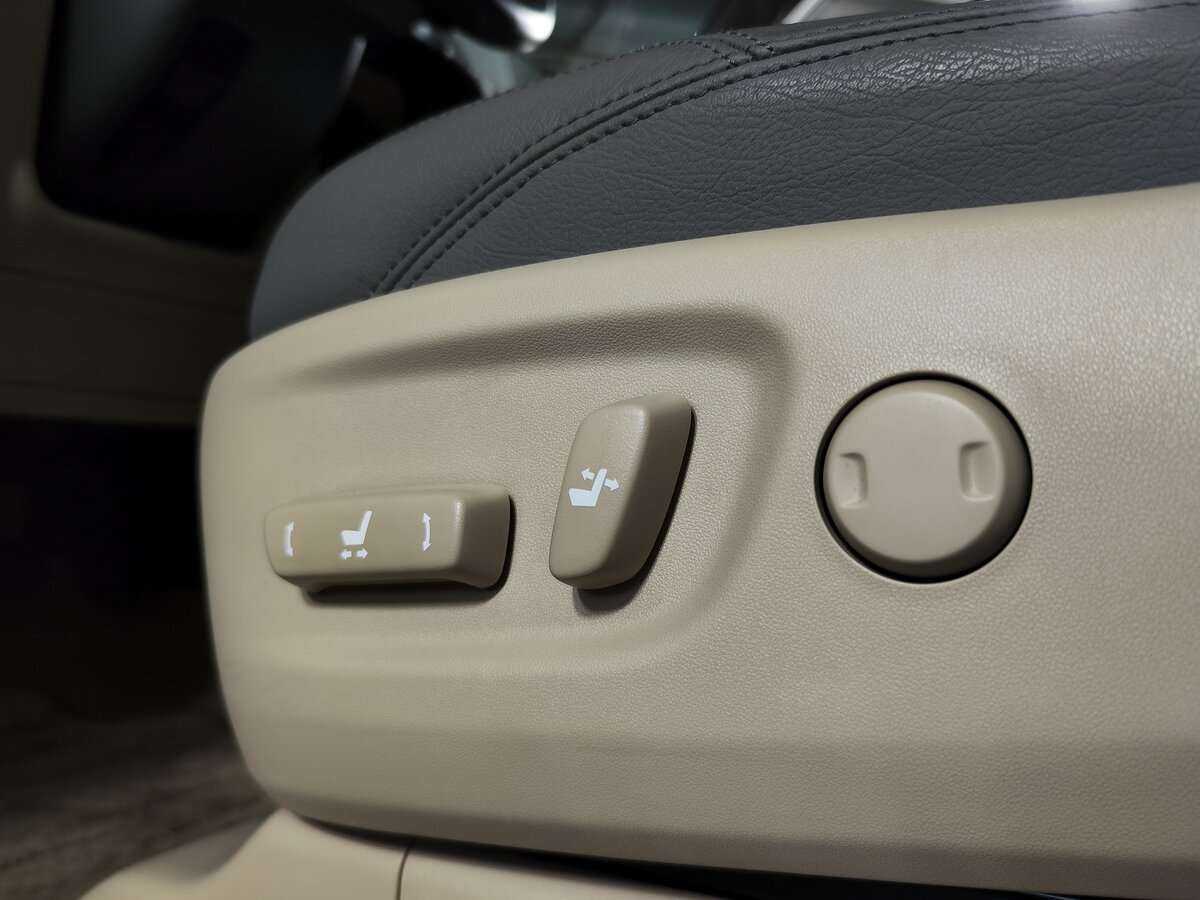 Toyota Land Cruiser Prado с пробегом — 2021 год. Фото: #11