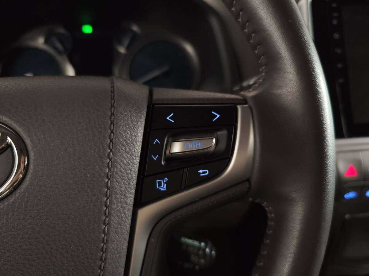 Toyota Land Cruiser Prado с пробегом — 2021 год. Фото: #20