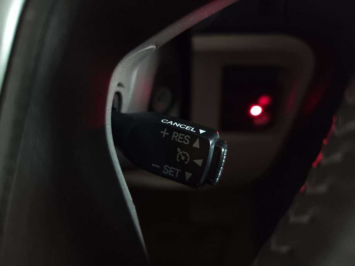 Toyota Land Cruiser Prado с пробегом — 2021 год. Фото: #21