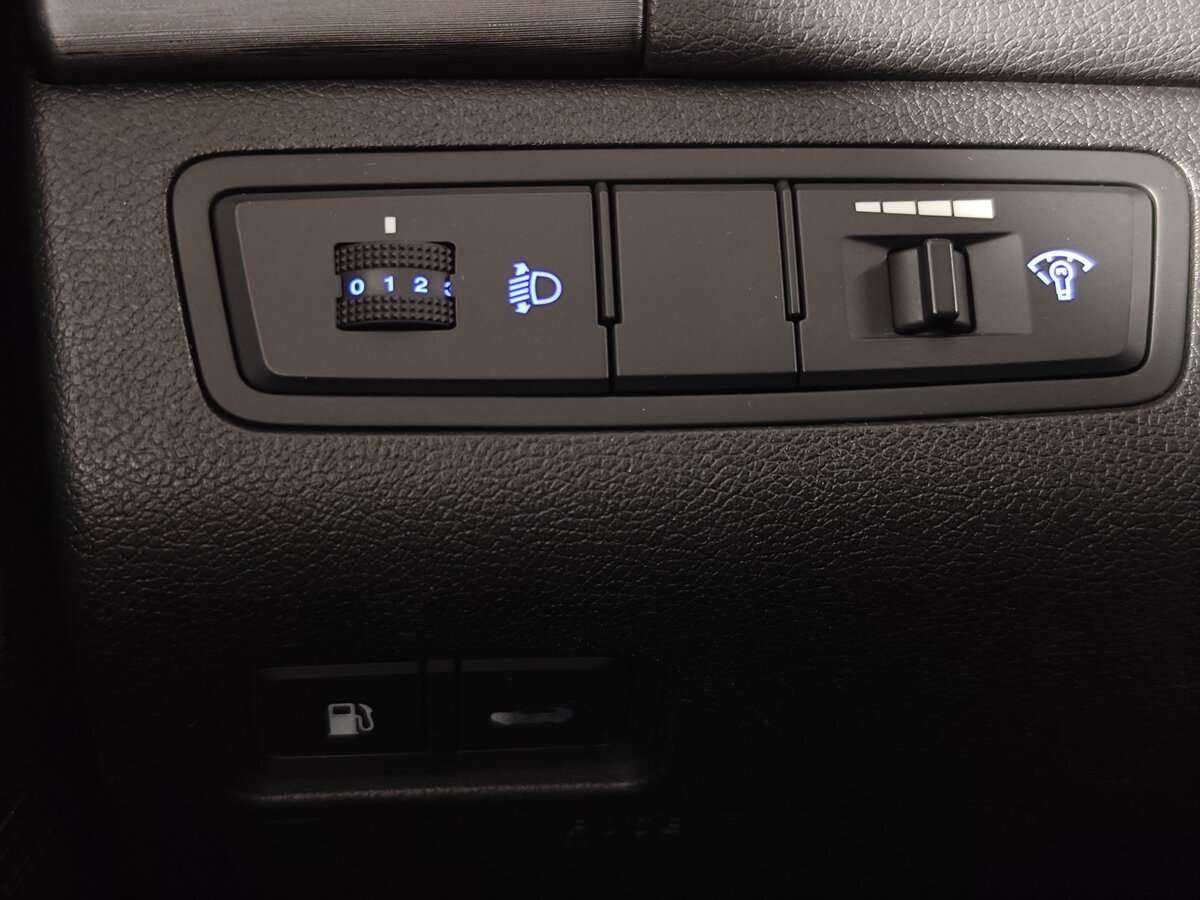 Hyundai Sonata с пробегом — 2011 год. Фото: #18