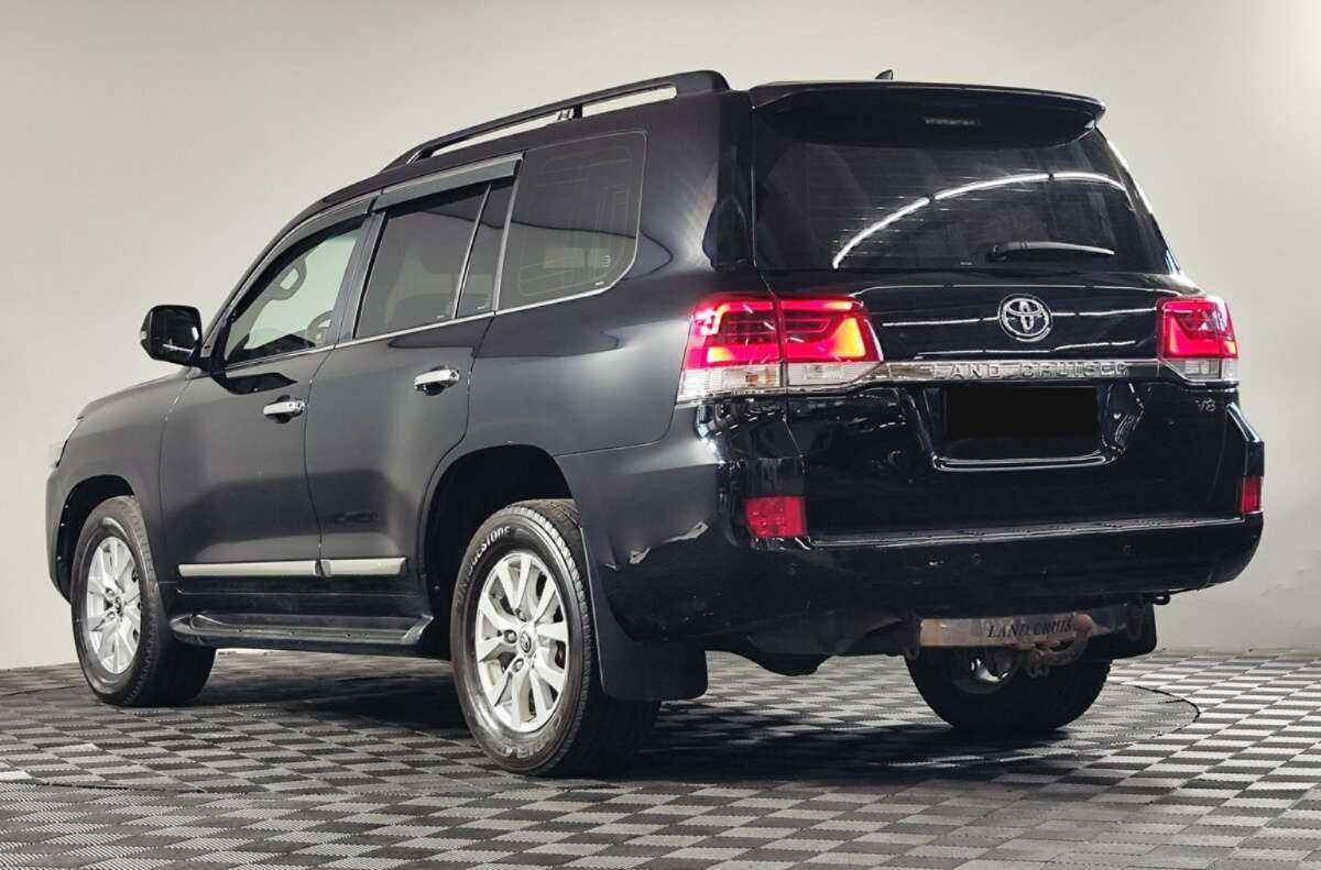 Toyota Land Cruiser с пробегом — 2016 год. Фото: #5
