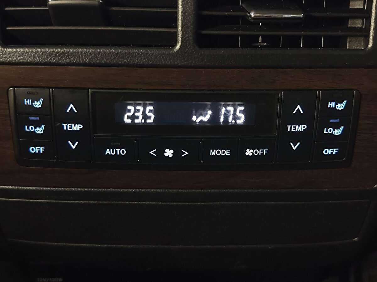 Toyota Land Cruiser с пробегом — 2016 год. Фото: #23