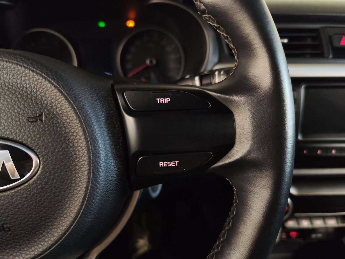 Kia Rio с пробегом — 2020 год. Фото: #13