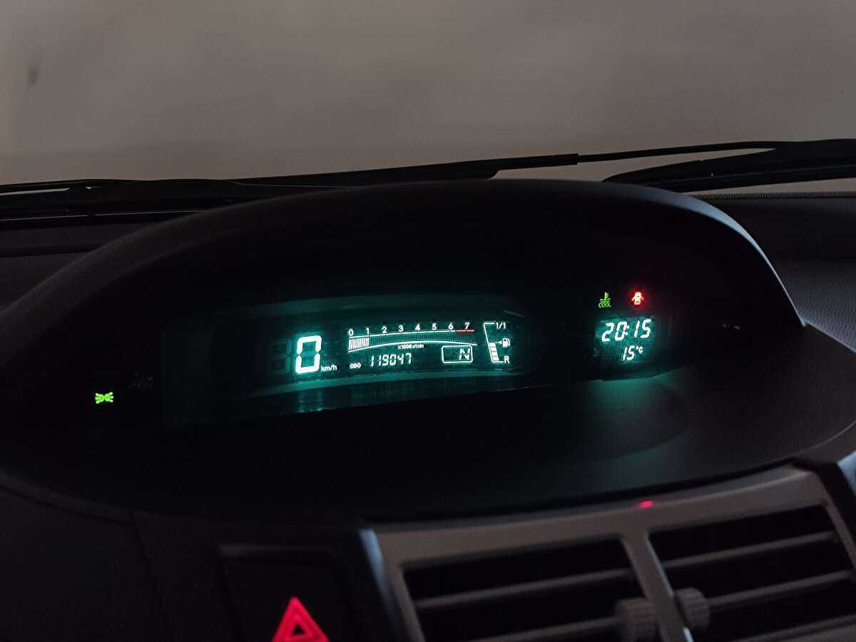 Toyota Yaris с пробегом — 2008 год. Фото: #14