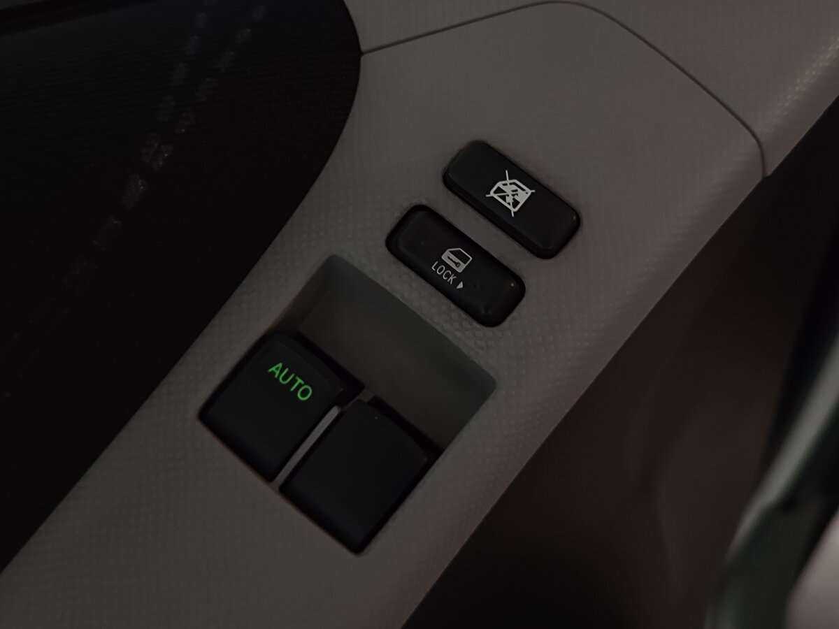 Toyota Yaris с пробегом — 2008 год. Фото: #20