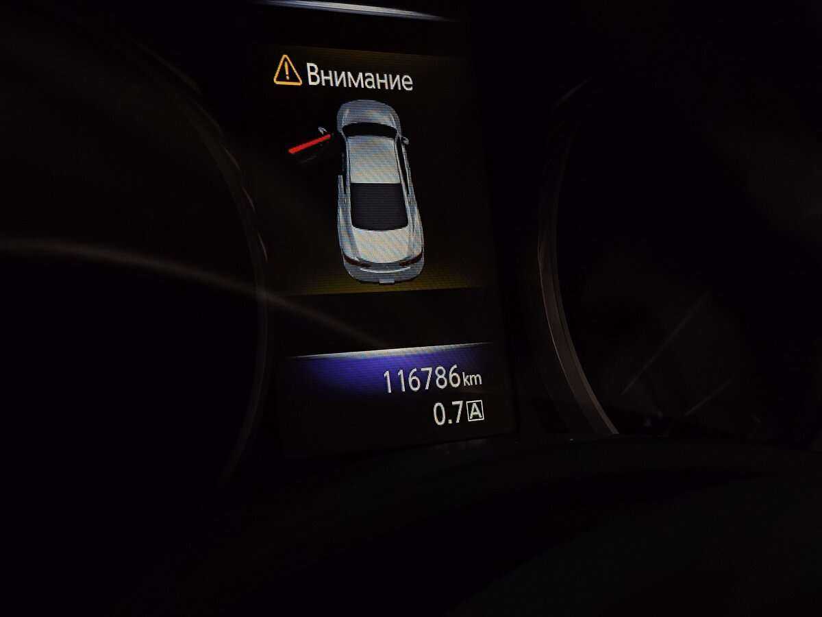 Infiniti Q60 с пробегом — 2017 год. Фото: #5