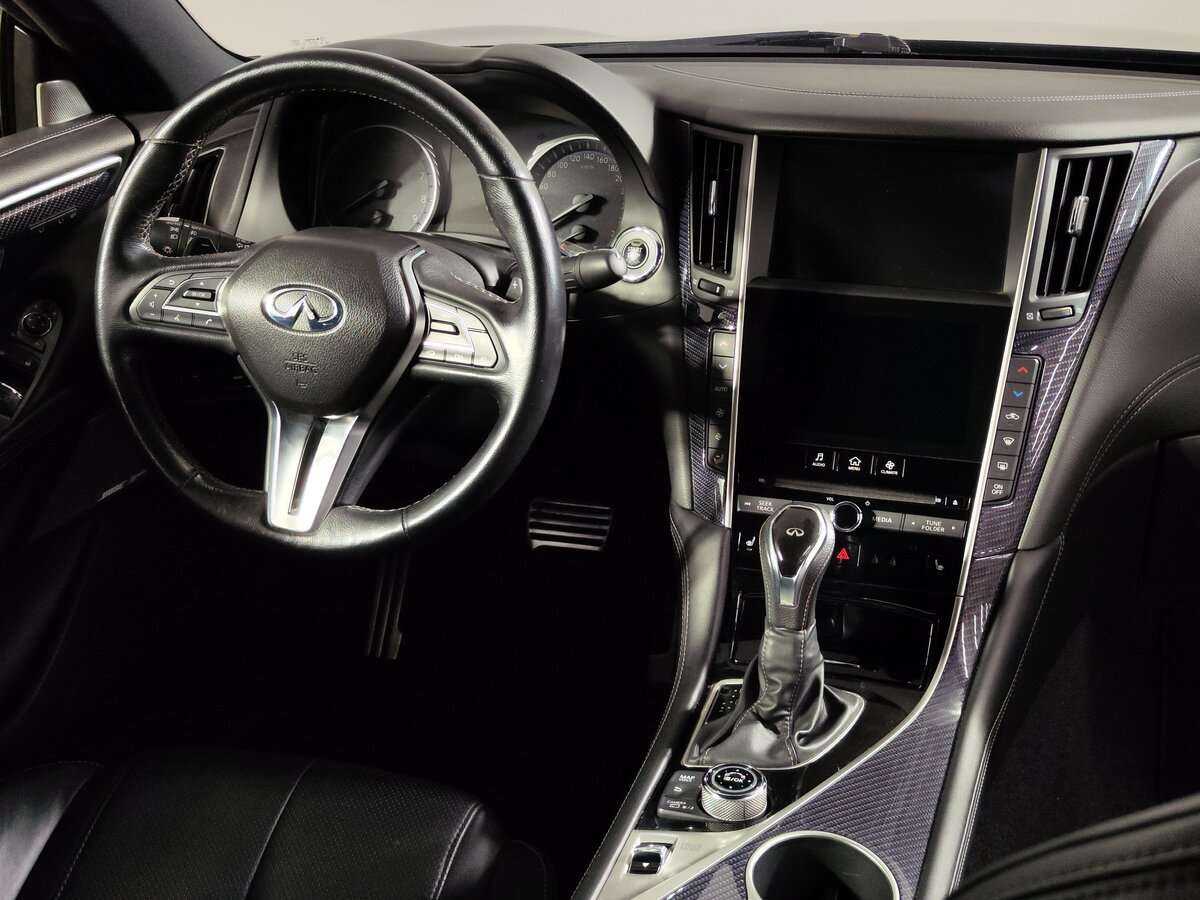 Infiniti Q60 с пробегом — 2017 год. Фото: #13
