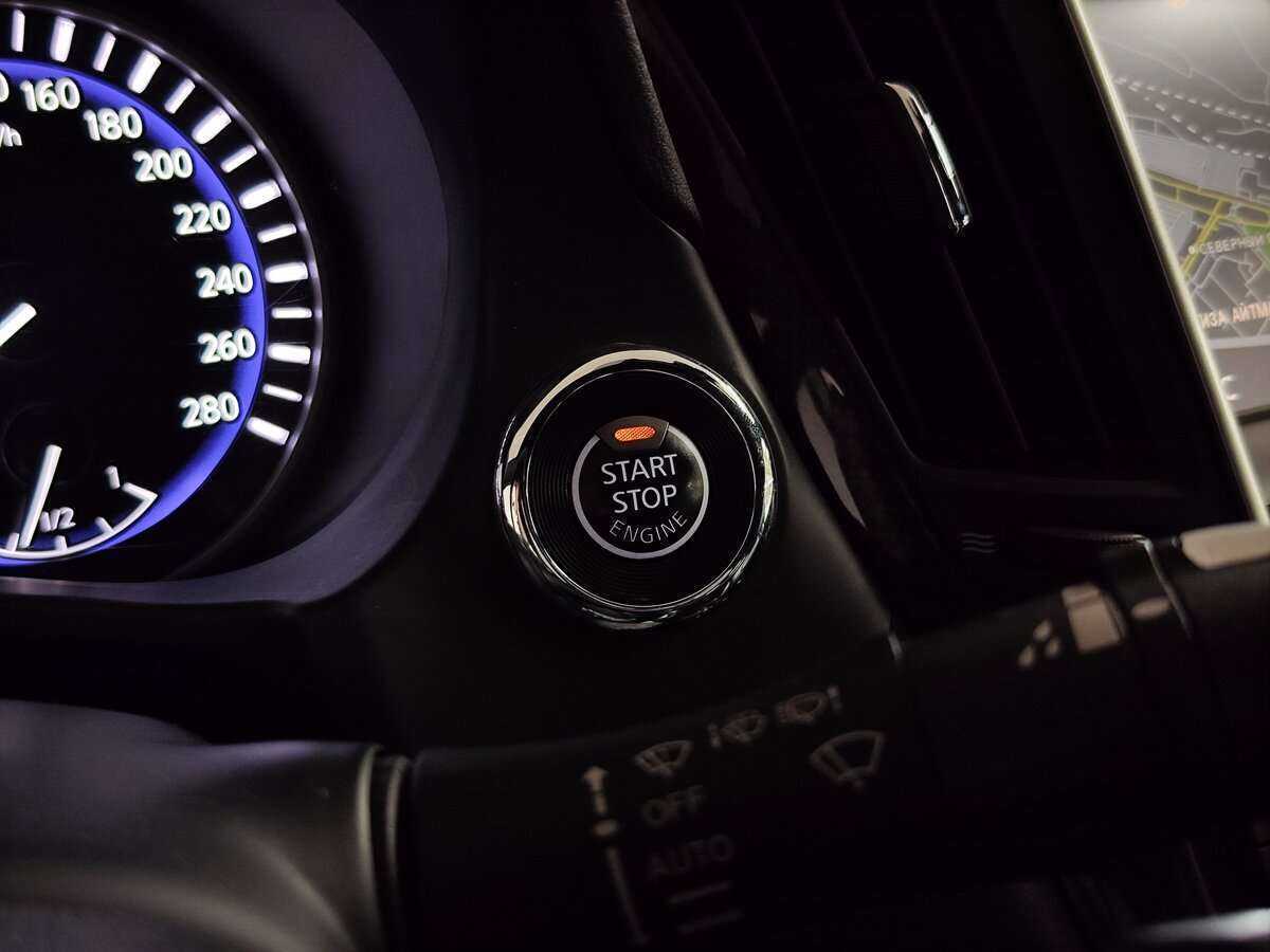 Infiniti Q60 с пробегом — 2017 год. Фото: #22