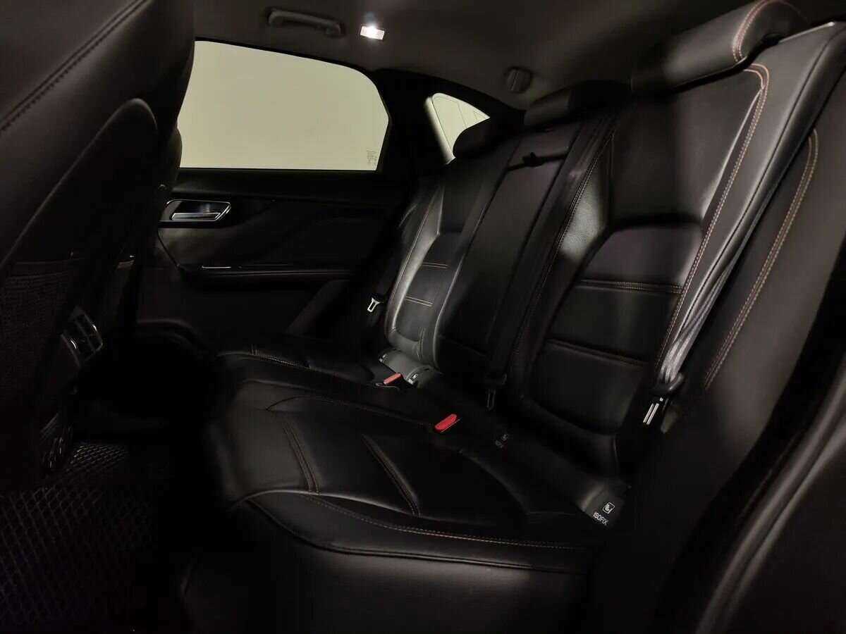 Jaguar F-Pace с пробегом — 2017 год. Фото: #7