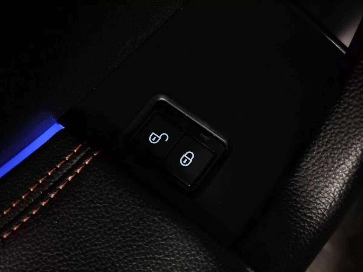 Jaguar F-Pace с пробегом — 2017 год. Фото: #20