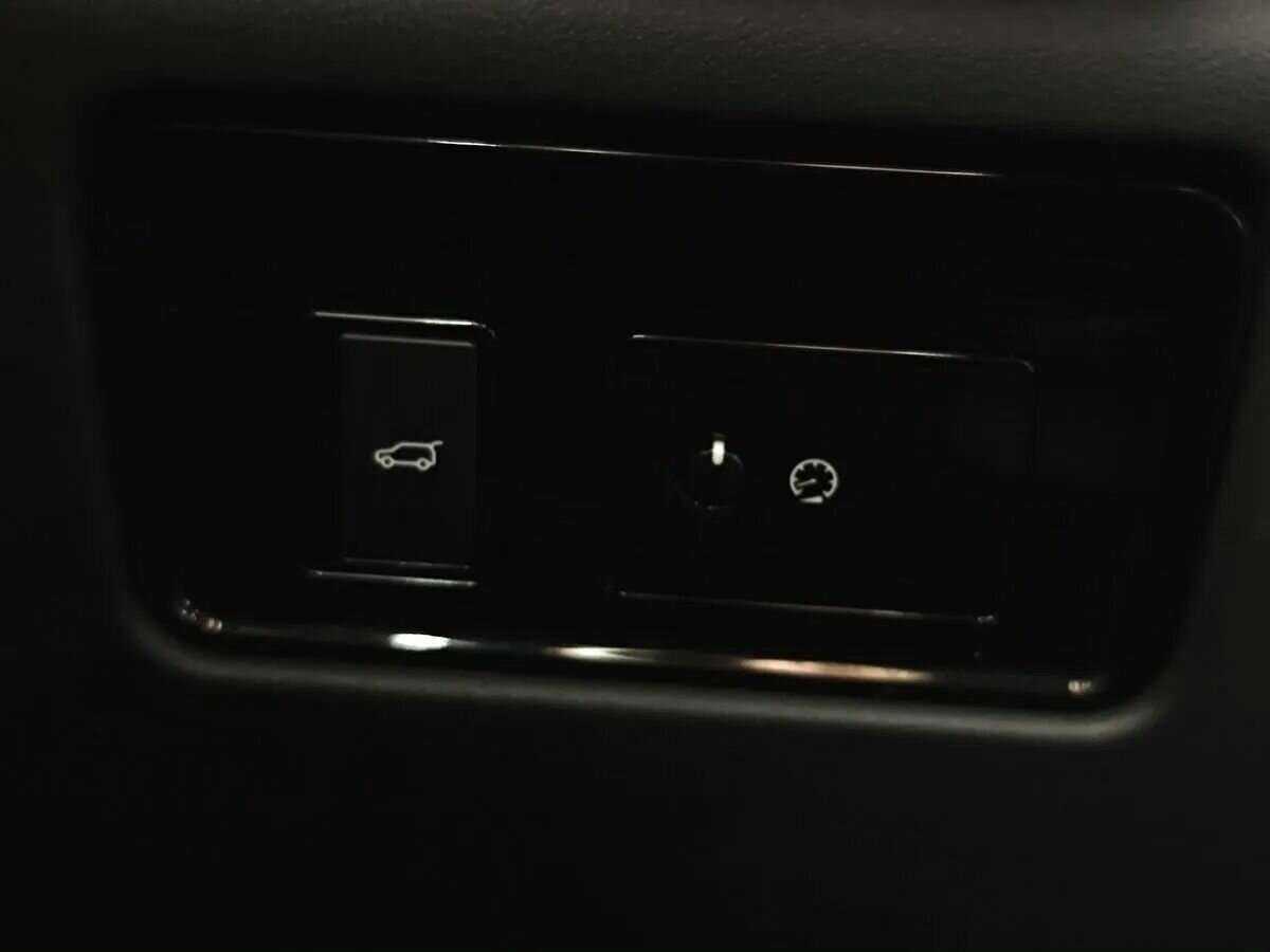 Jaguar F-Pace с пробегом — 2017 год. Фото: #22