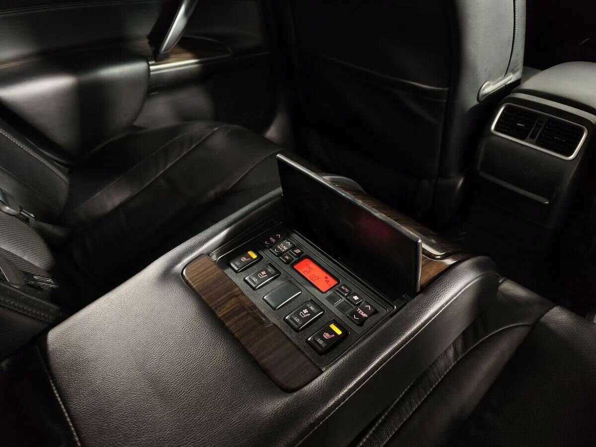 Nissan Teana с пробегом — 2011 год. Фото: #16