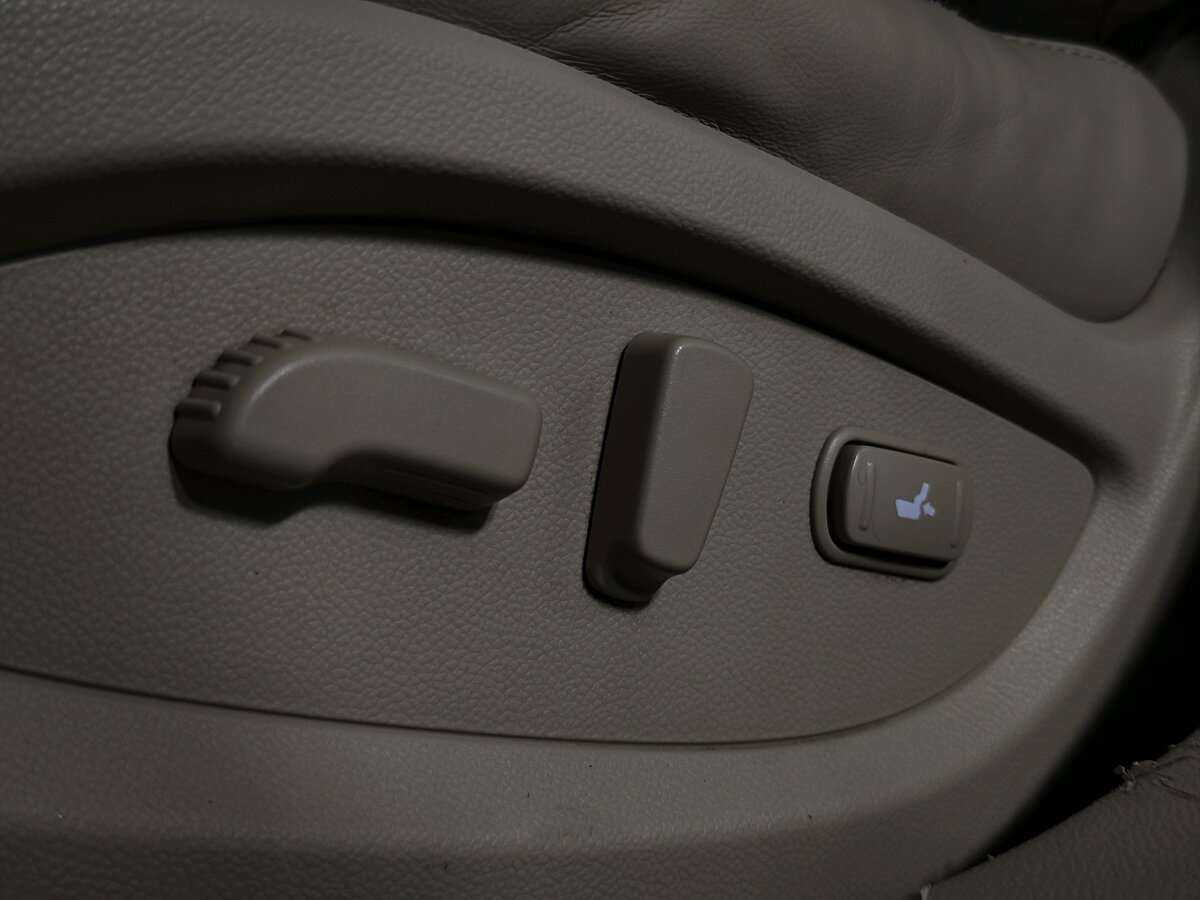 Infiniti FX с пробегом — 2010 год. Фото: #9