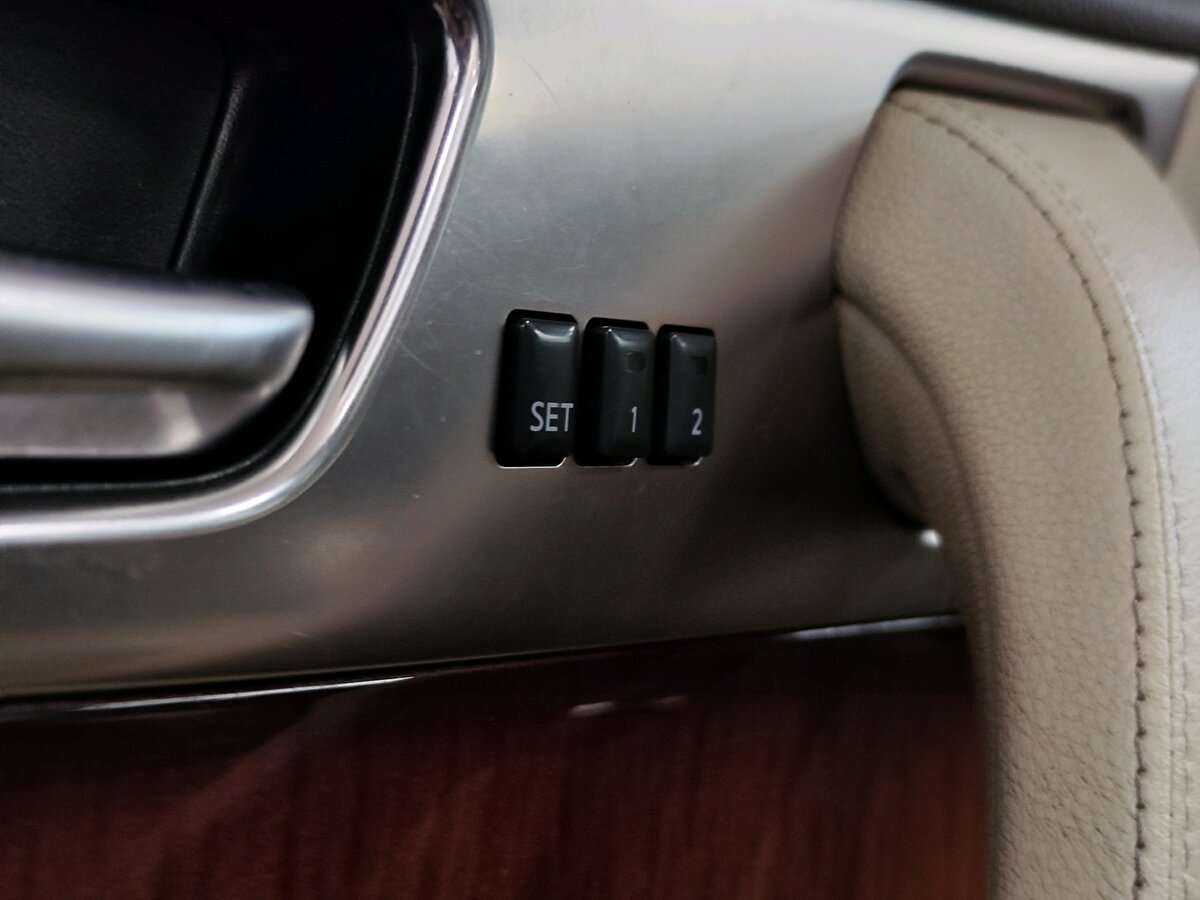 Infiniti FX с пробегом — 2010 год. Фото: #26