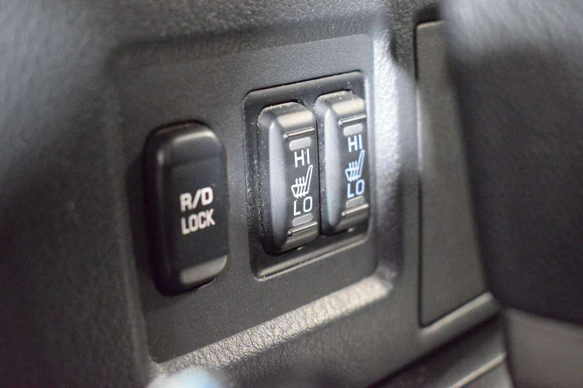 Mitsubishi Pajero с пробегом — 2014 год. Фото: #19