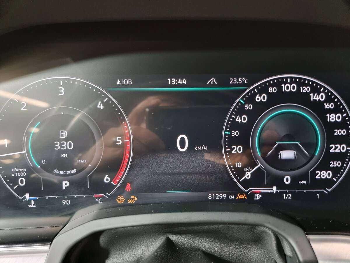 Volkswagen Touareg с пробегом — 2020 год. Фото: #18