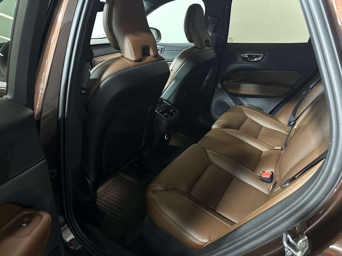 Volvo XC60 с пробегом — 2019 год. Фото: #9