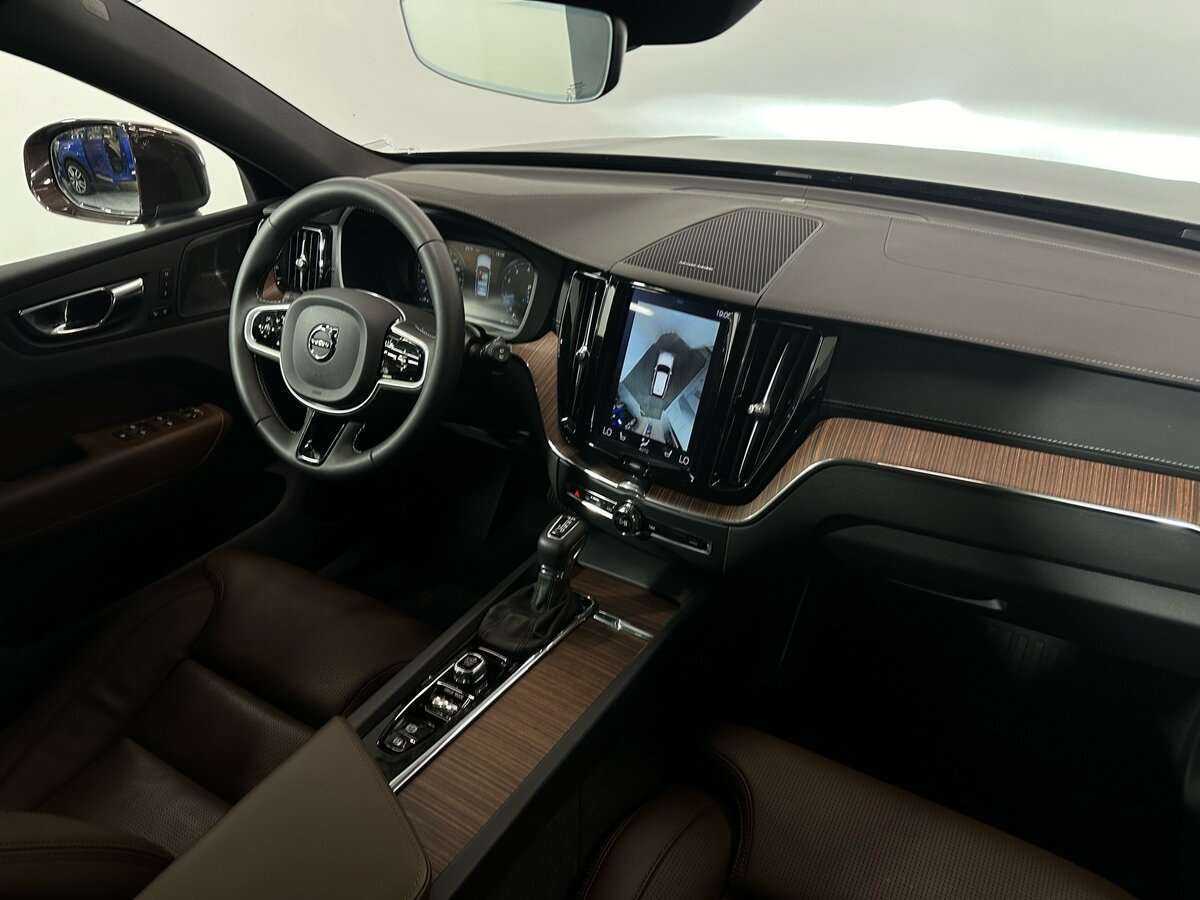 Volvo XC60 с пробегом — 2019 год. Фото: #11