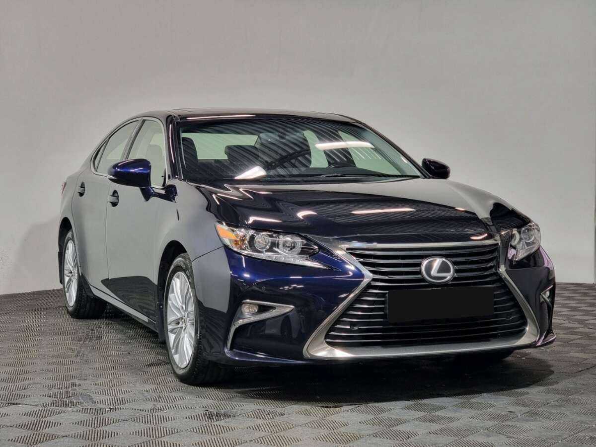 Lexus ES с пробегом — 2016 год. Фото: #1