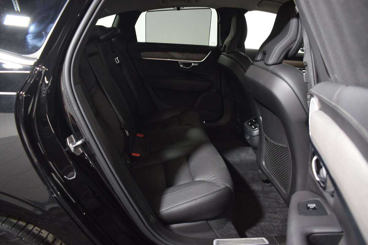 Volvo S90 с пробегом — 2021 год. Фото: #17