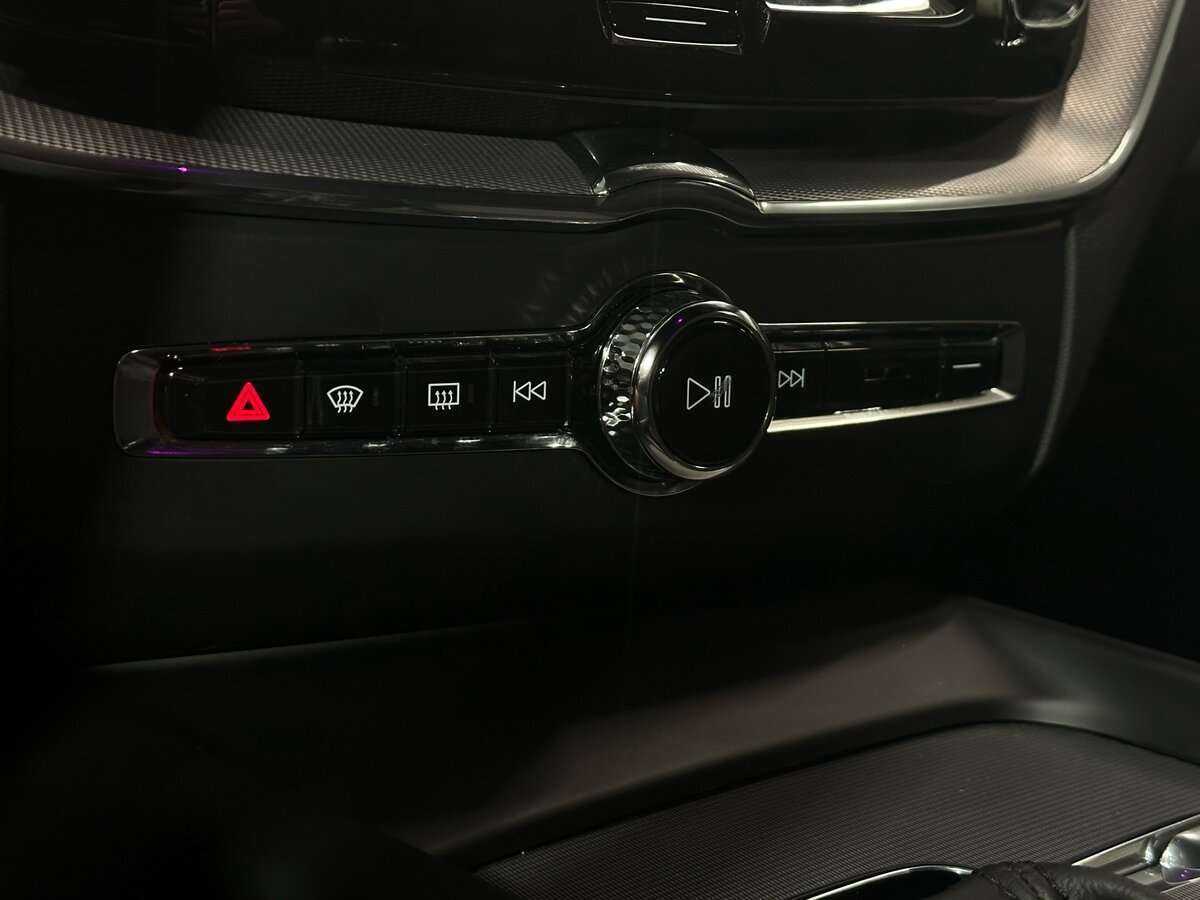 Volvo XC60 с пробегом — 2019 год. Фото: #14