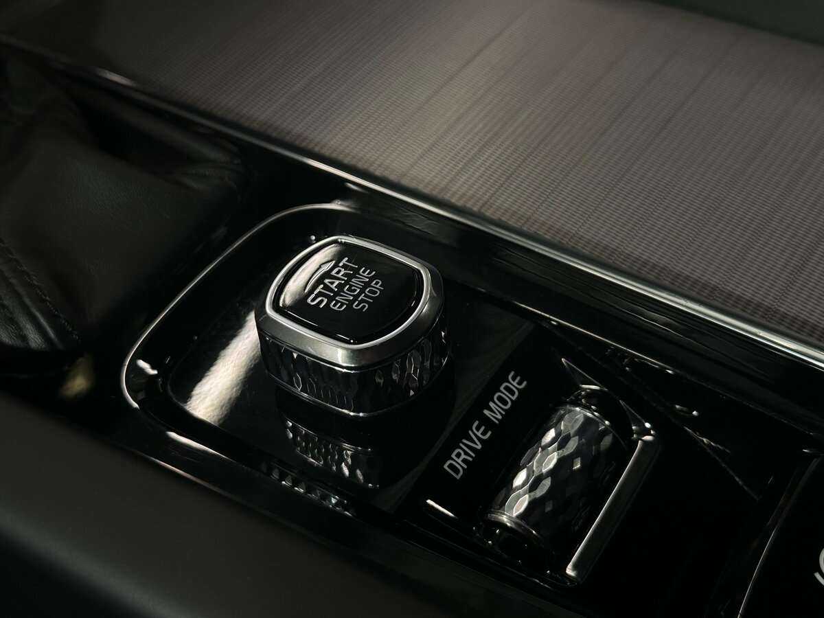 Volvo XC60 с пробегом — 2019 год. Фото: #16