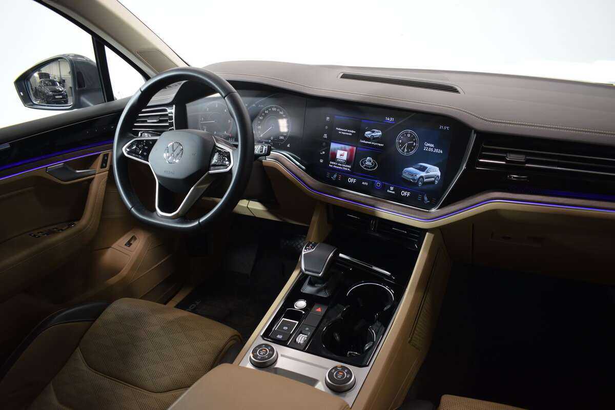 Volkswagen Touareg с пробегом — 2022 год. Фото: #10