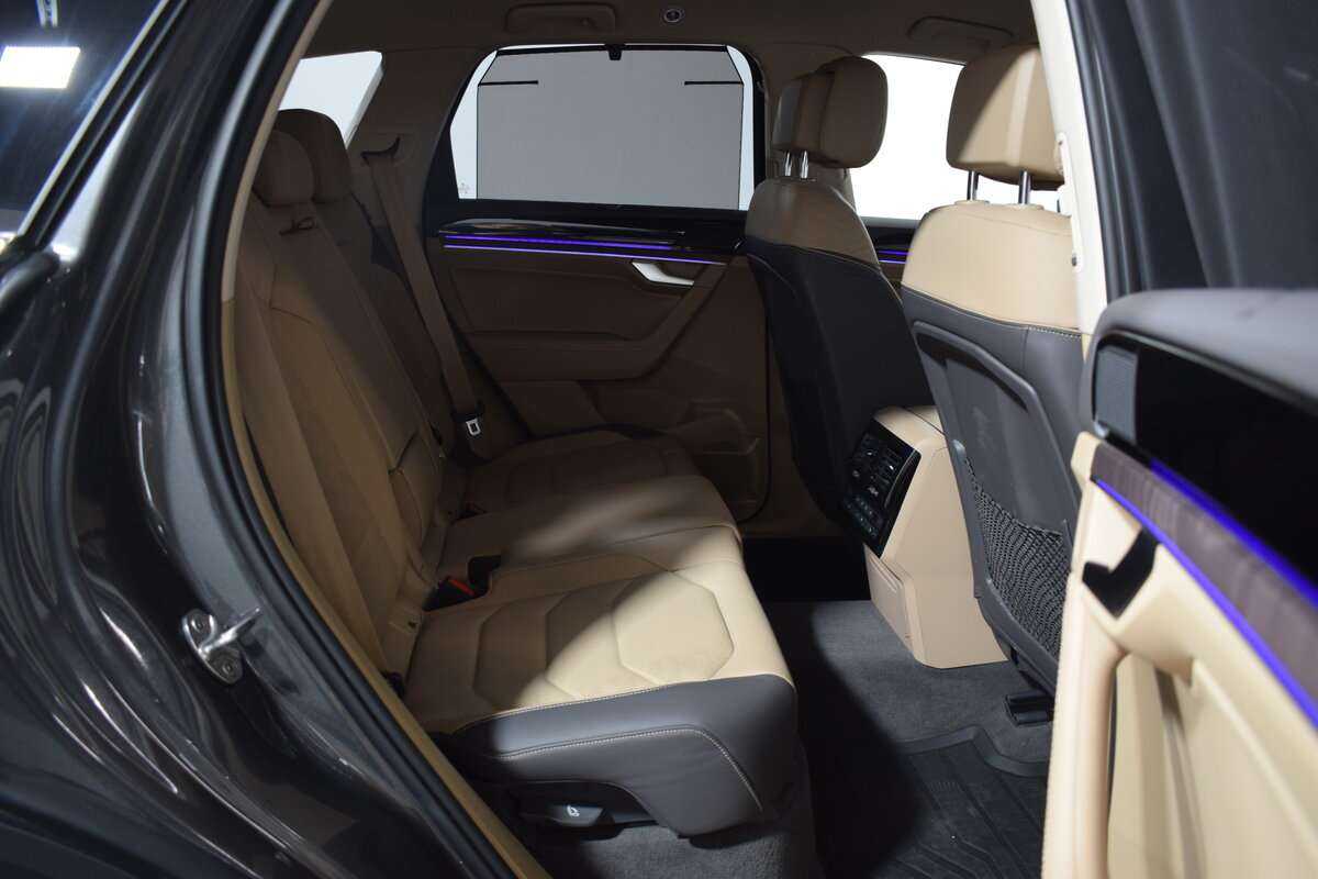 Volkswagen Touareg с пробегом — 2022 год. Фото: #23