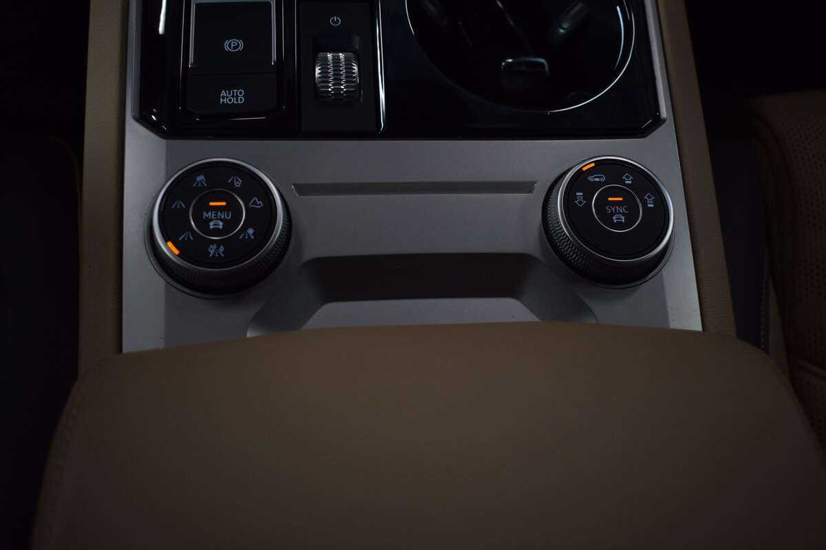 Volkswagen Touareg с пробегом — 2022 год. Фото: #33