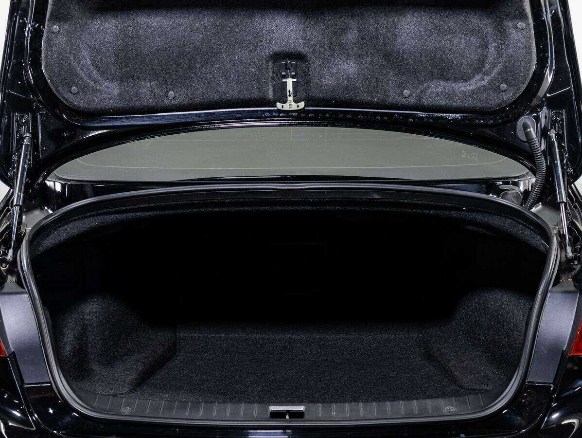 Infiniti Q50 с пробегом — 2014 год. Фото: #13