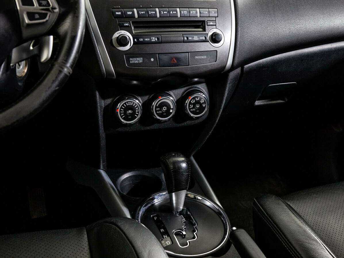 Mitsubishi ASX с пробегом — 2011 год. Фото: #11