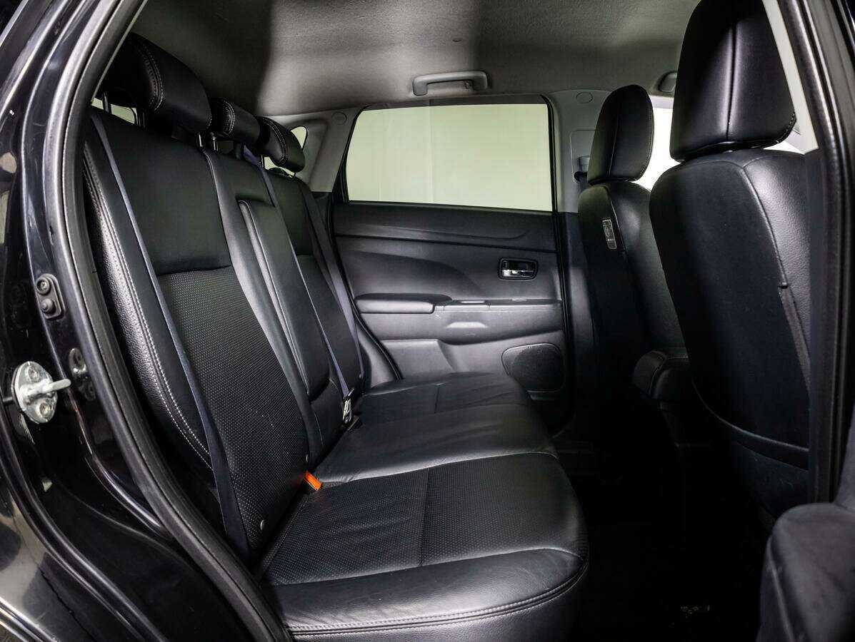 Mitsubishi ASX с пробегом — 2011 год. Фото: #12