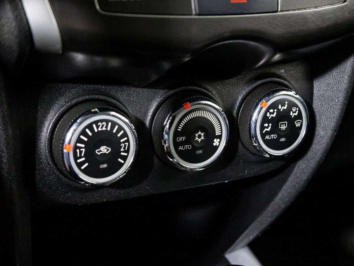 Mitsubishi ASX с пробегом — 2011 год. Фото: #13