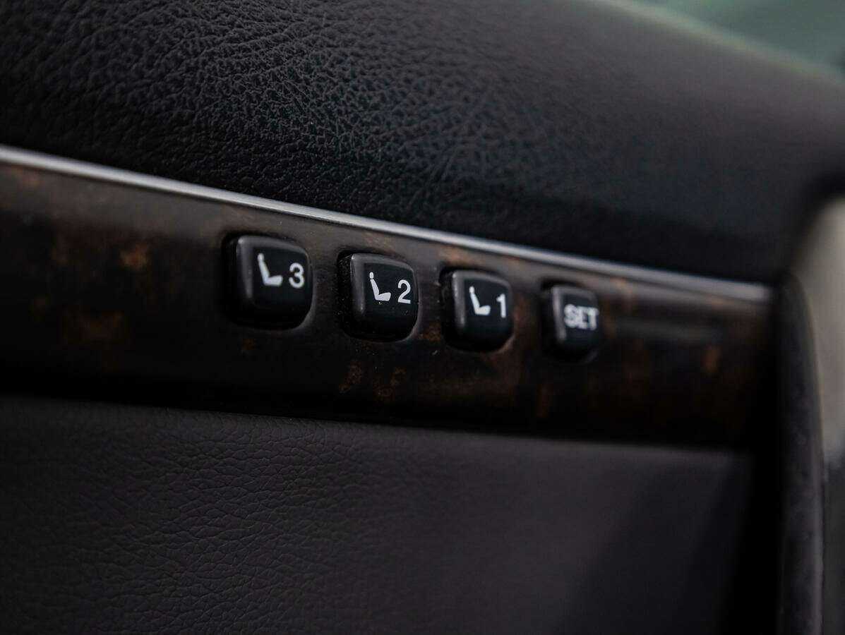 Toyota Land Cruiser с пробегом — 2010 год. Фото: #14