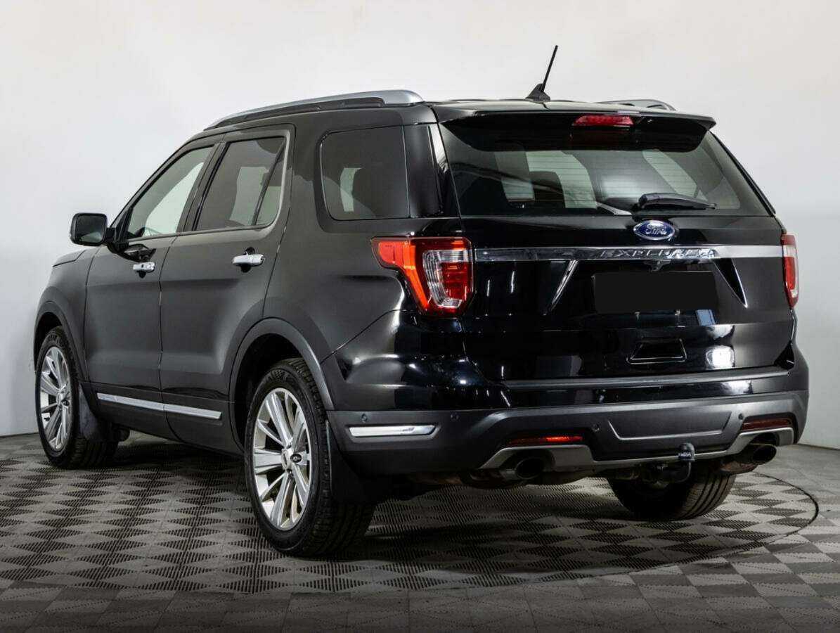 Ford Explorer с пробегом — 2018 год. Фото: #6